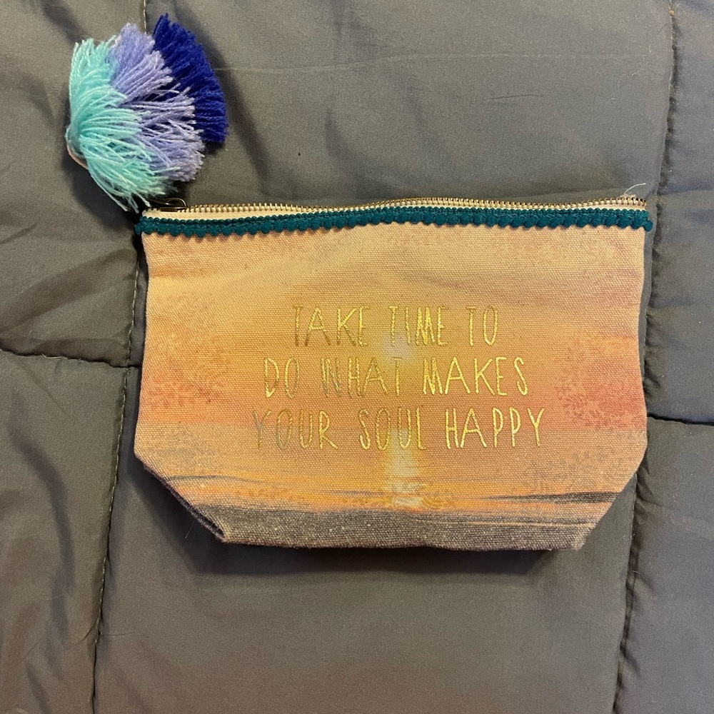 Pouch - Picture 2 of 4